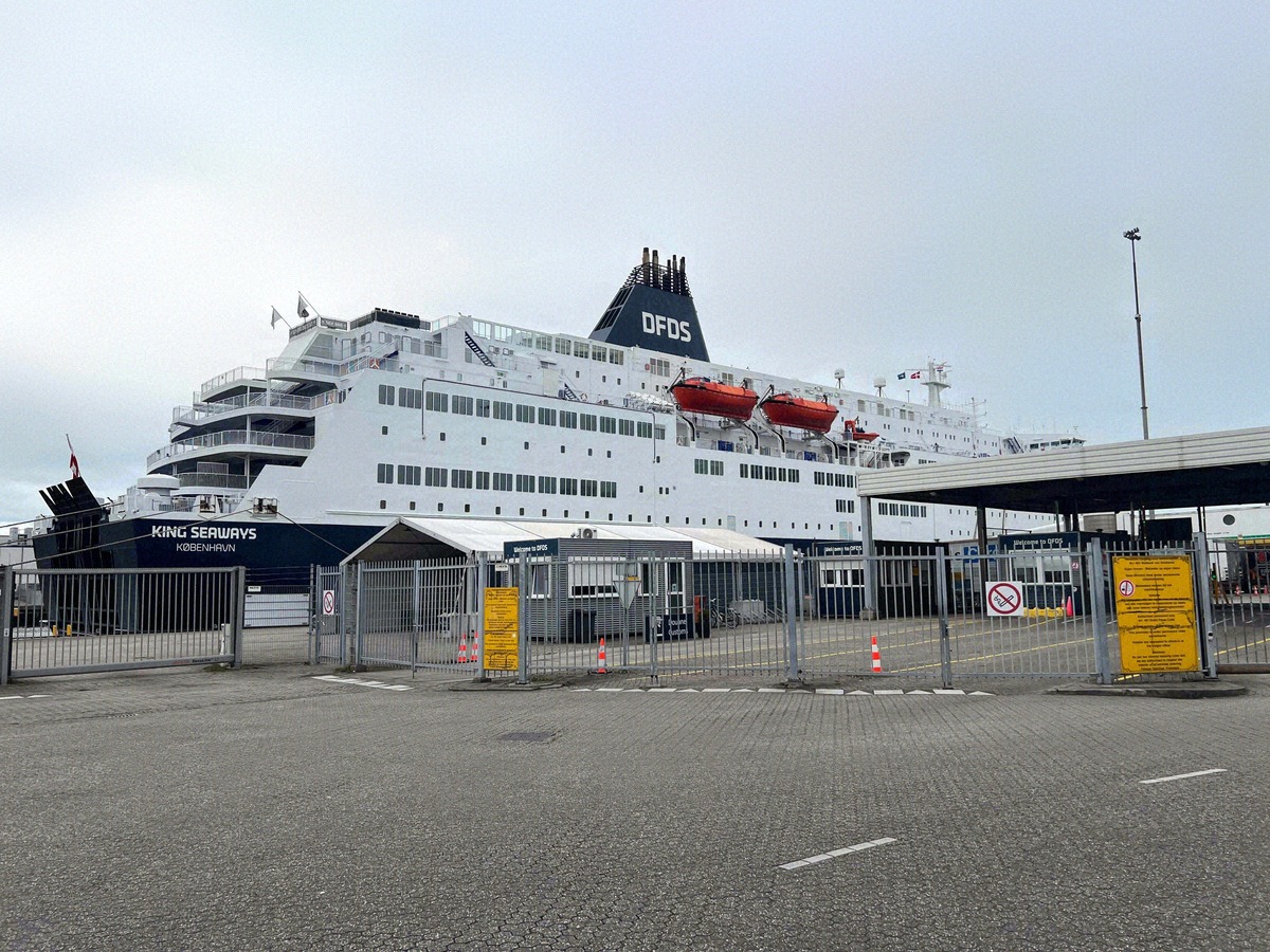 Die King Seaways von DFDS am Fährterminal in IJmuiden